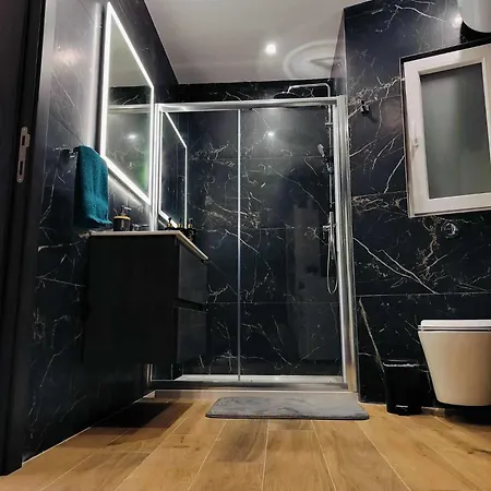 Trident Cove Apartment *