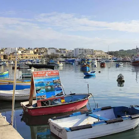 Trident Cove 公寓 *