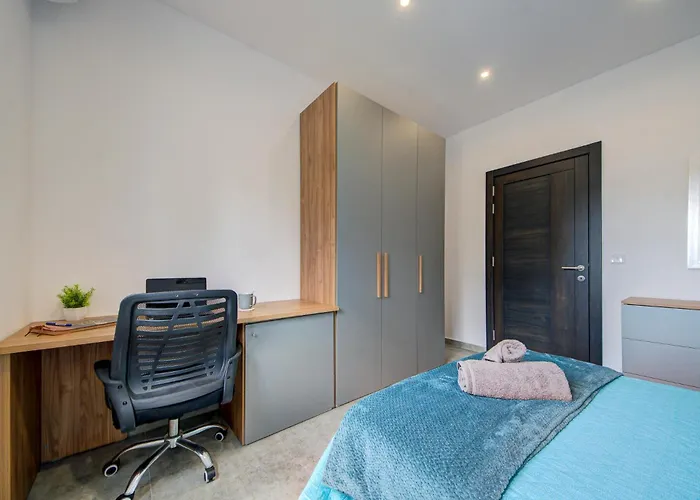 Trident Cove Apartament *